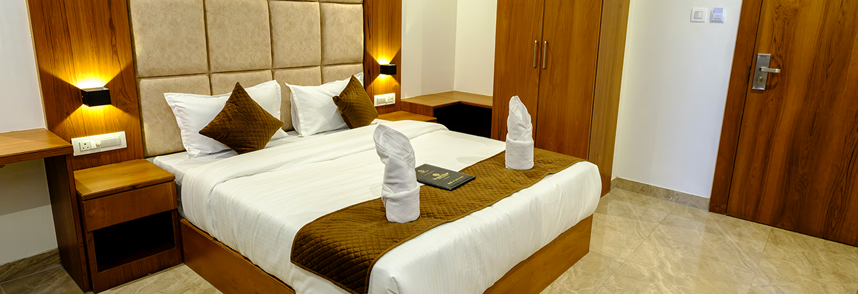 HOTEL STERLING EXECUTIVE HOTEL STERLING EXECUTIVE